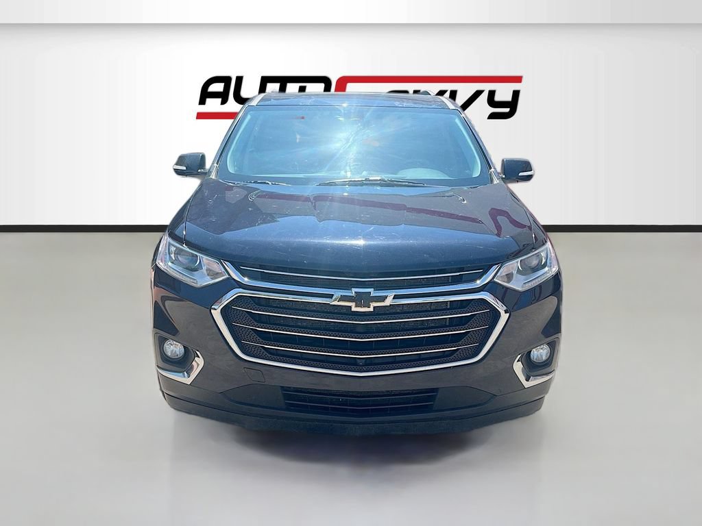 Used 2020 Chevrolet Traverse LT w/ LT Premium Package AWD/4WD image 2
