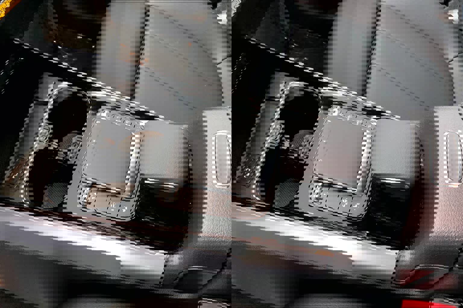 Certified 2022 Mercedes-Benz GLB 250 image 16