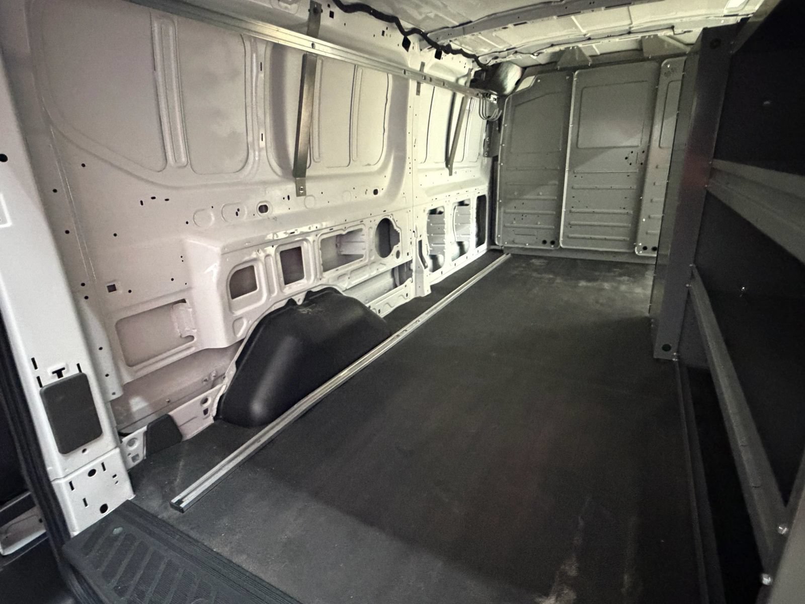 Used 2024 Ford Transit 250 Low Roof w/ Fleet Fuel Economy Package RWD image 29
