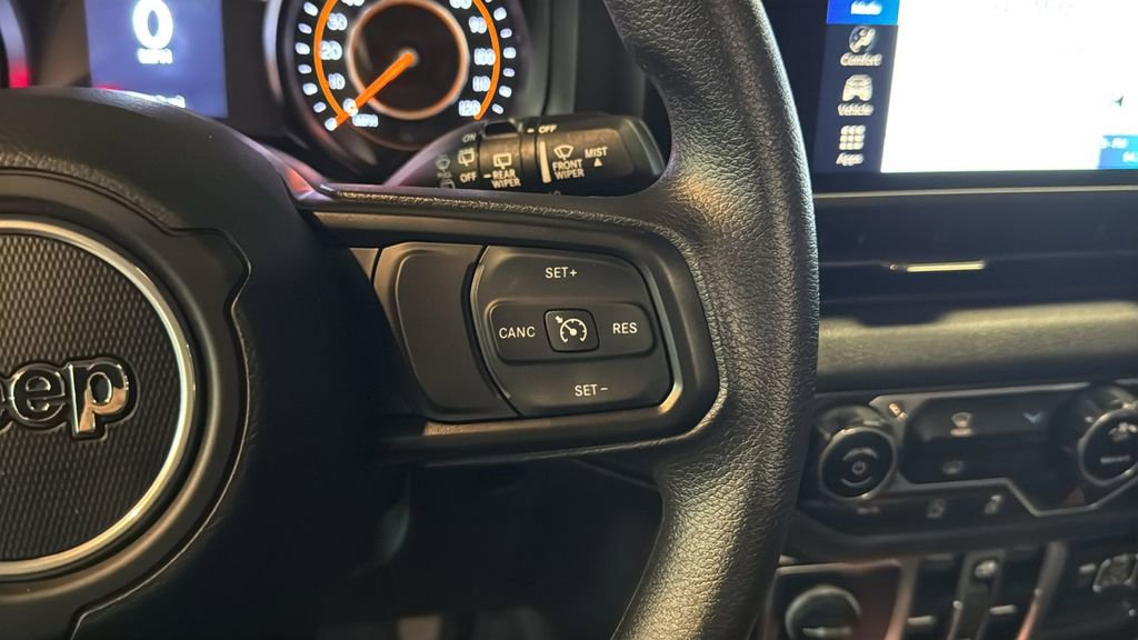 Used 2025 Jeep Wrangler Sport image 25