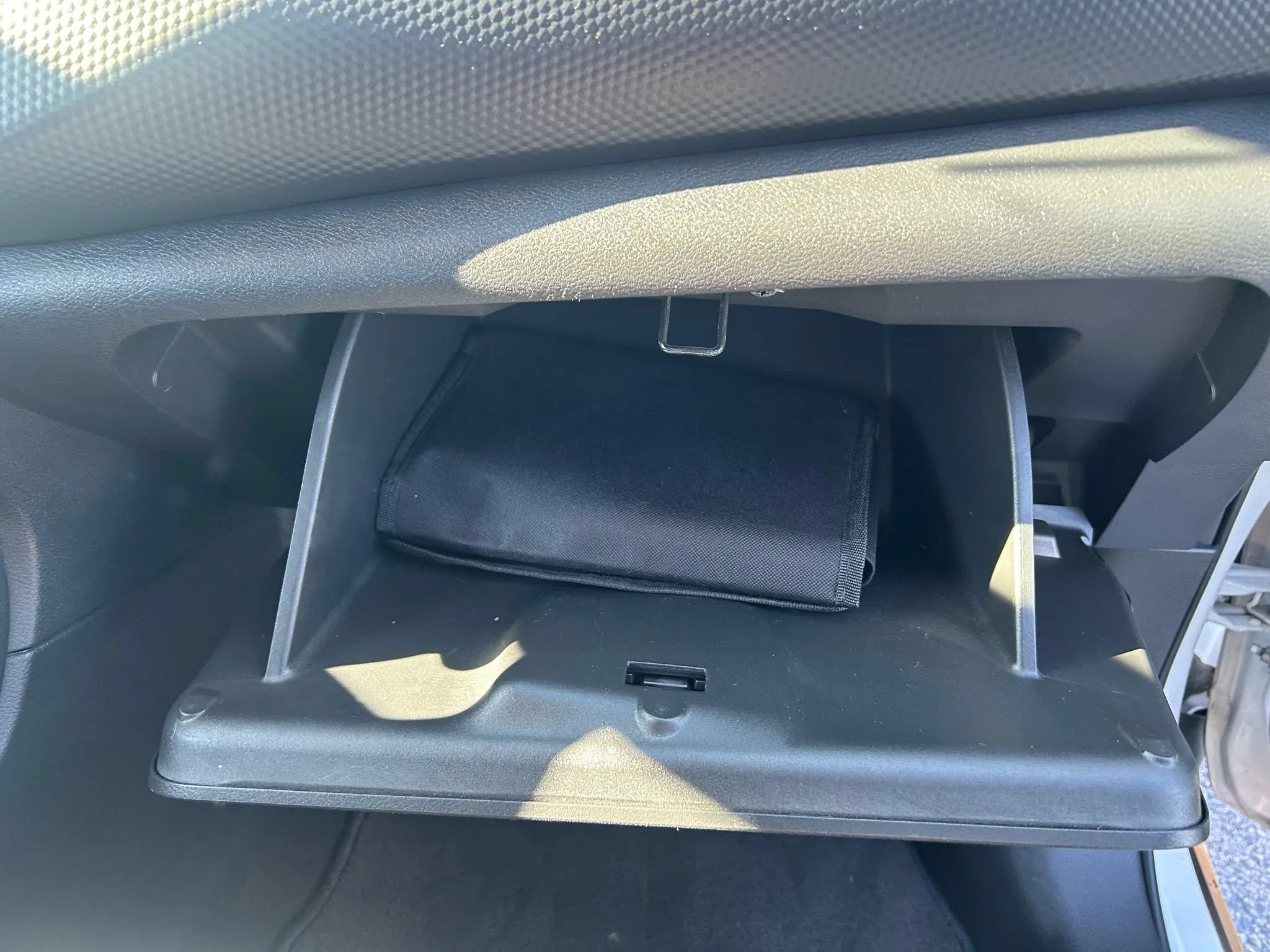 Used 2023 Nissan Kicks S FWD image 29