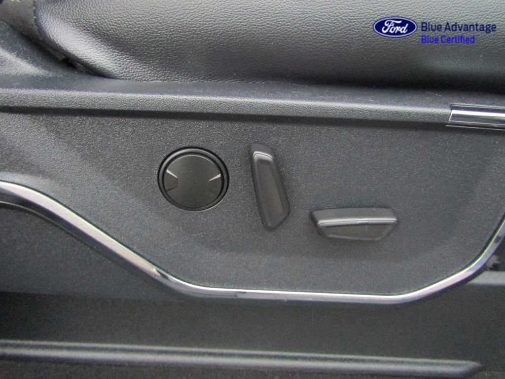 Used 2023 Ford F150 Lariat AWD/4WD image 41