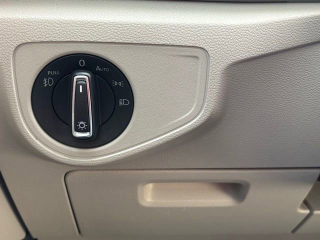 Used 2020 Volkswagen Atlas SE w/ Panoramic Sunroof Package image 41