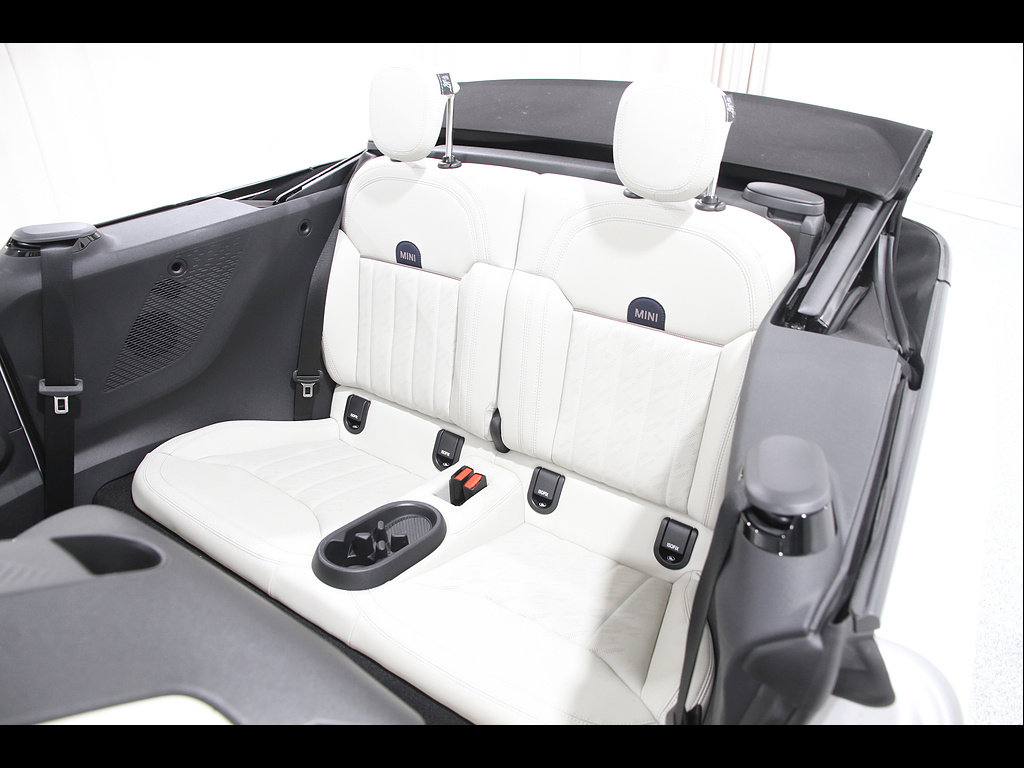 Certified 2025 MINI Cooper Convertible FWD image 20