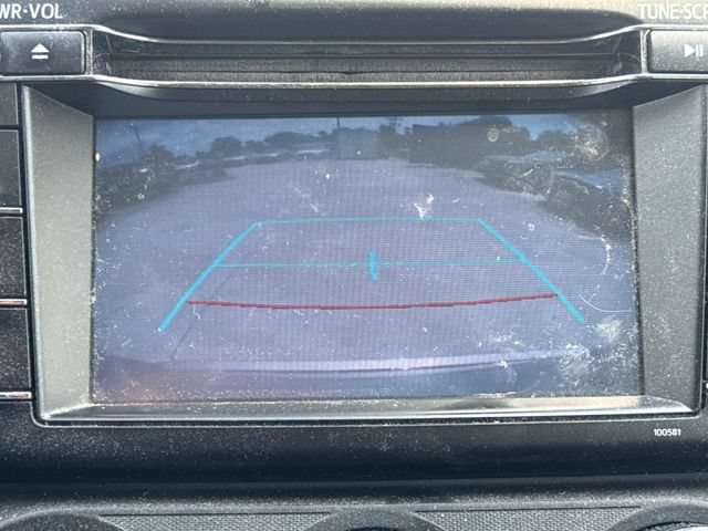 Used 2017 Toyota RAV4 LE FWD image 30