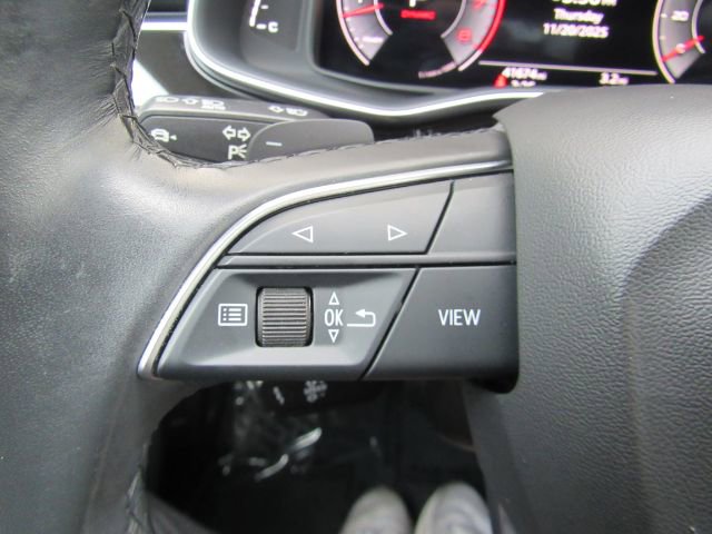 Used 2022 Audi Q8 Premium image 42