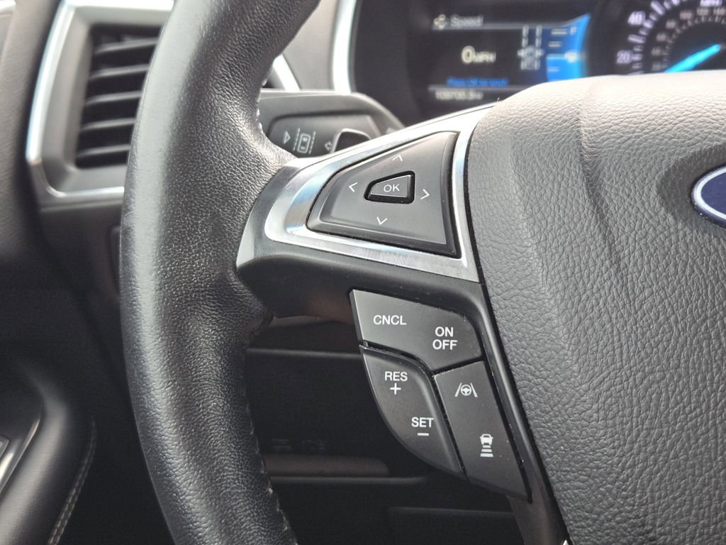 Used 2020 Ford Edge Titanium w/ Equipment Group 301A AWD/4WD image 24