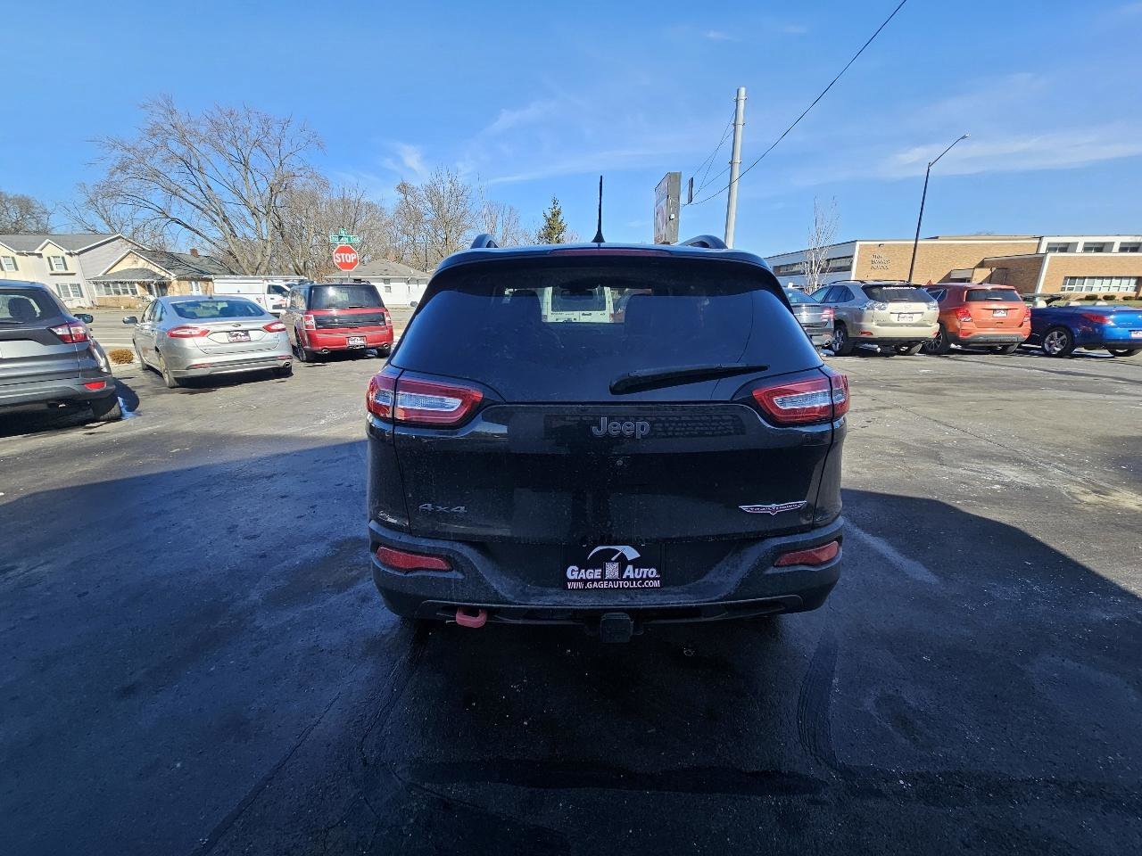 Used 2016 Jeep Cherokee Trailhawk w/ Comfort/Convenience Group image 9