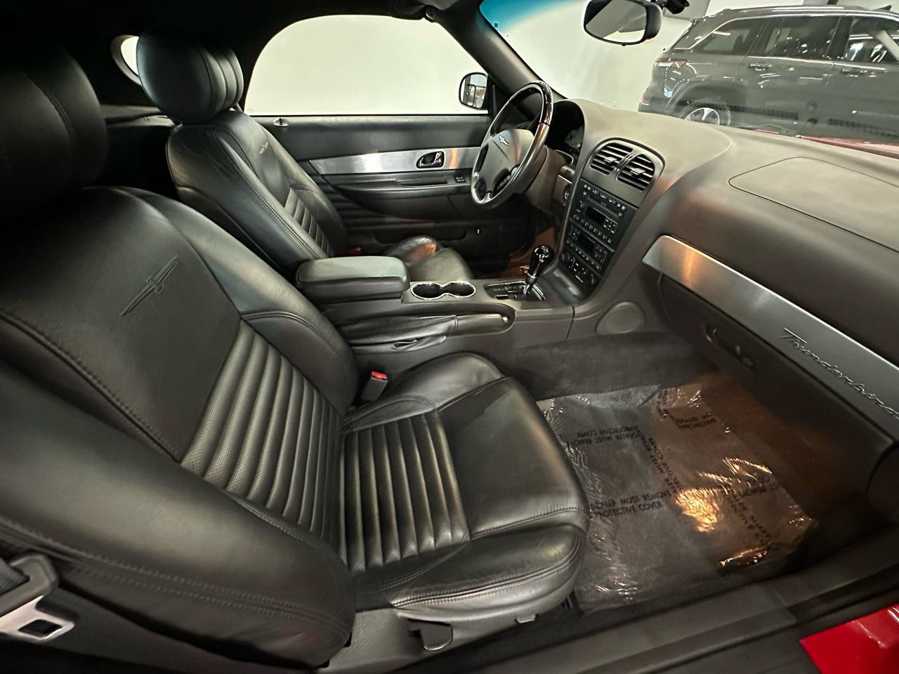Used 2002 Ford Thunderbird RWD image 11