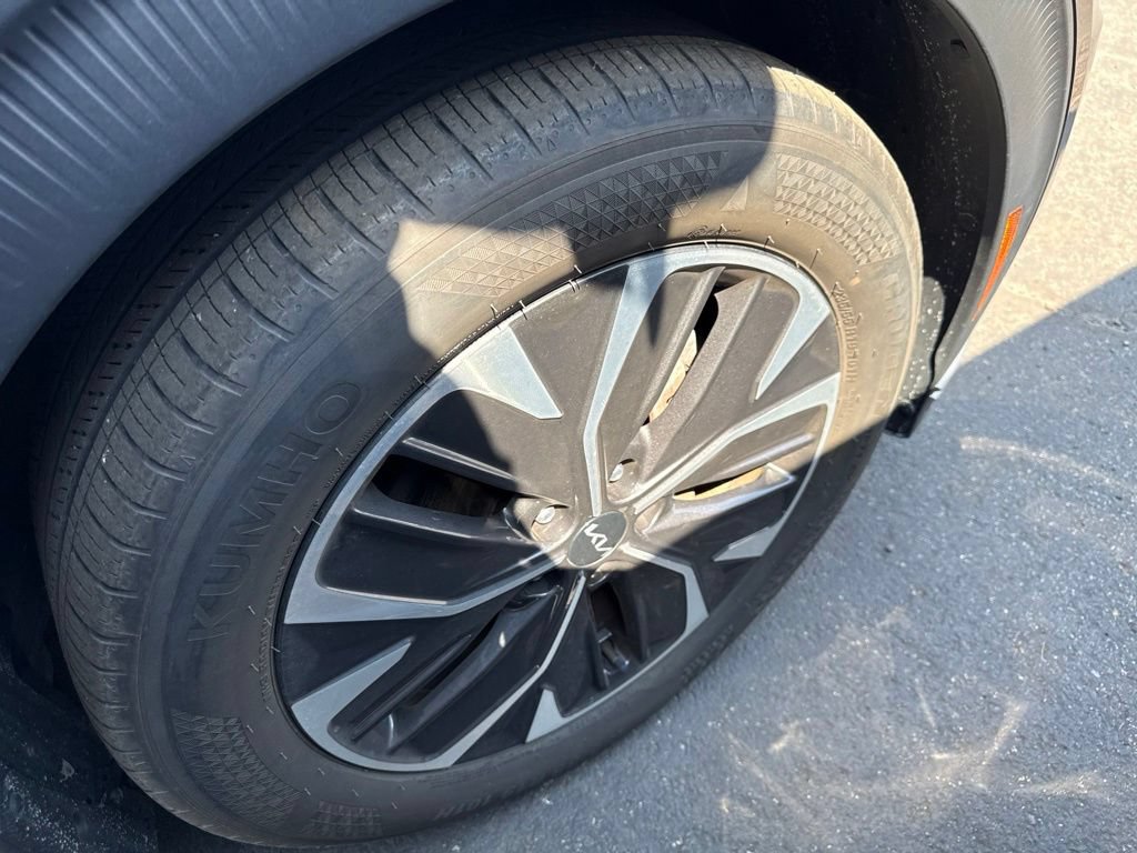 Used 2024 Kia EV6 Light AWD/4WD image 21