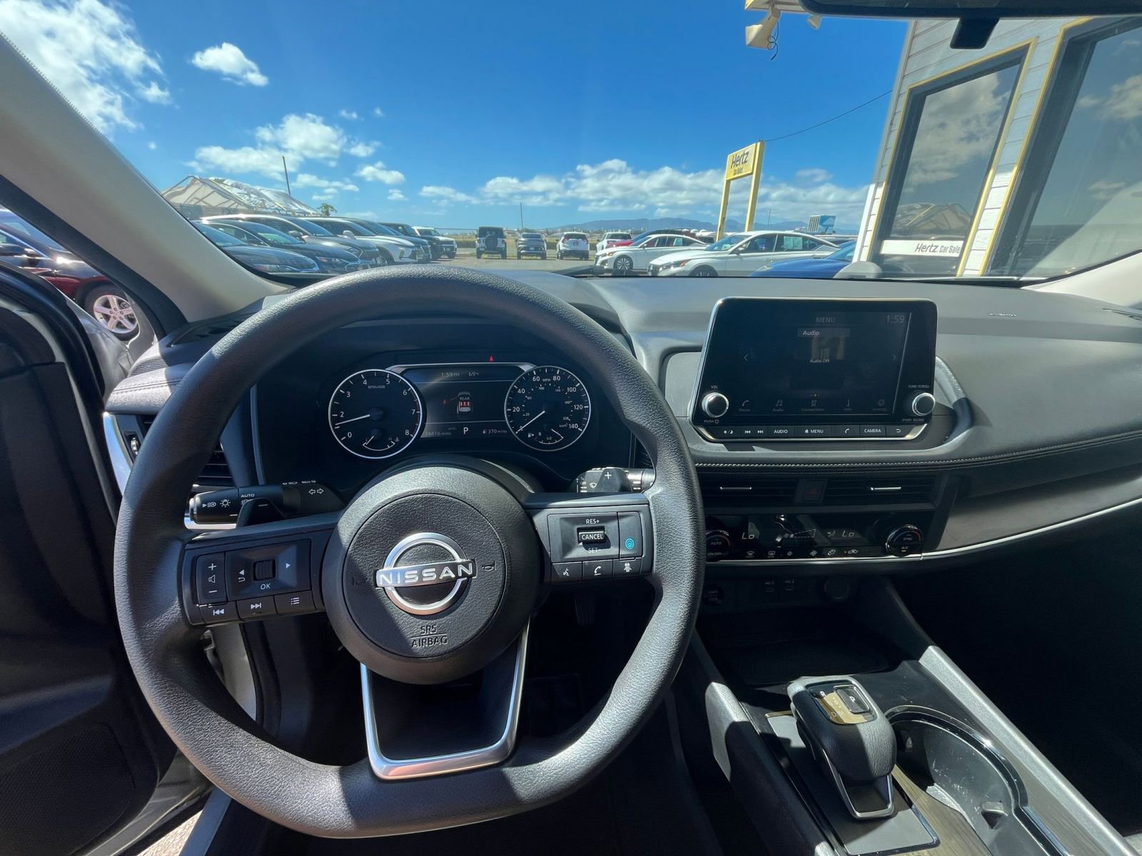 Used 2024 Nissan Rogue SV image 36