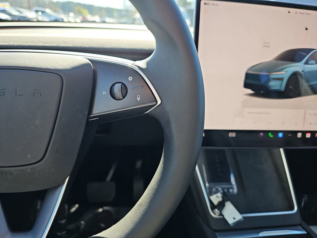 Used 2026 Tesla Model Y 2WD image 22