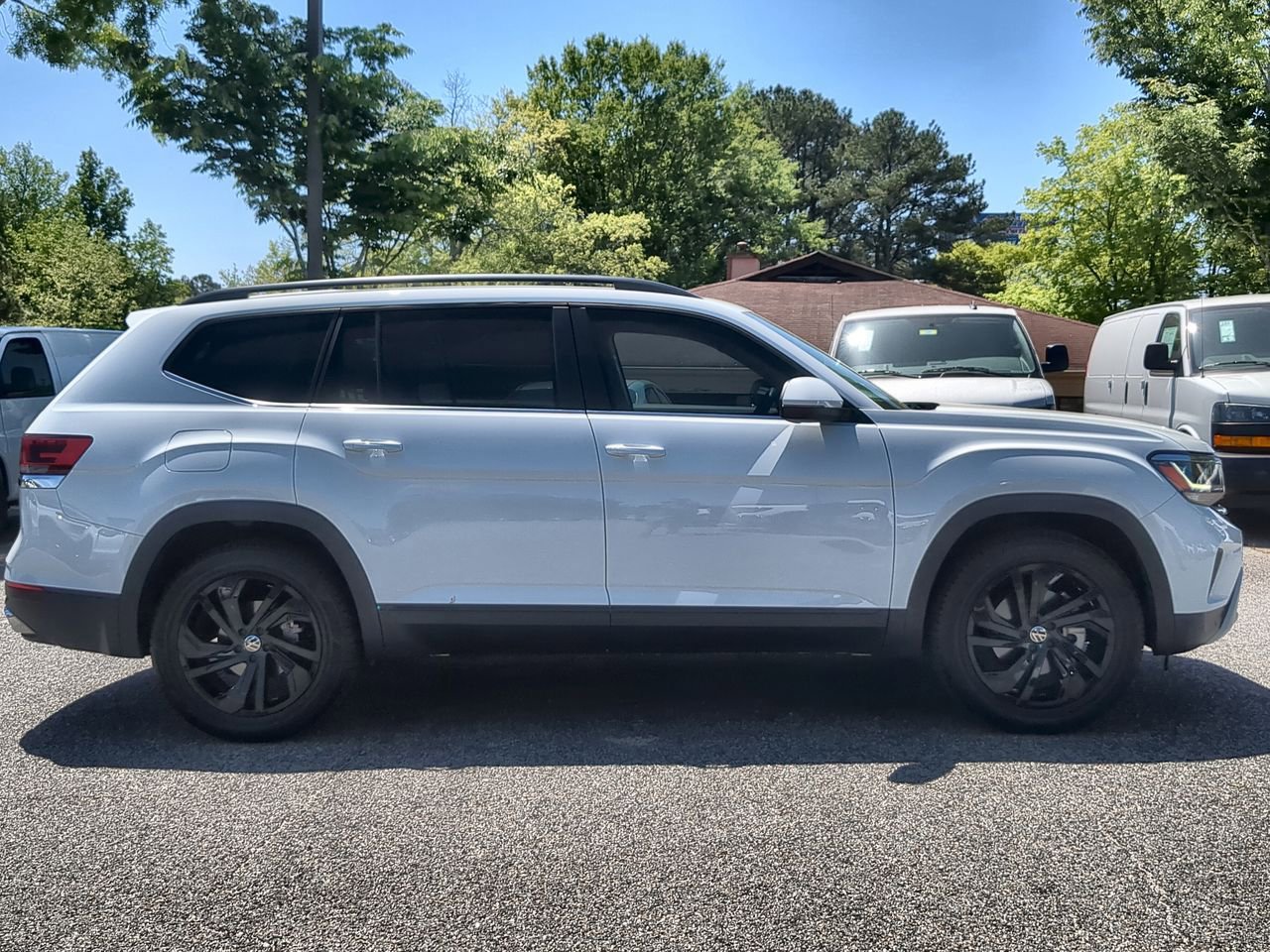 Used 2022 Volkswagen Atlas SE AWD/4WD image 9