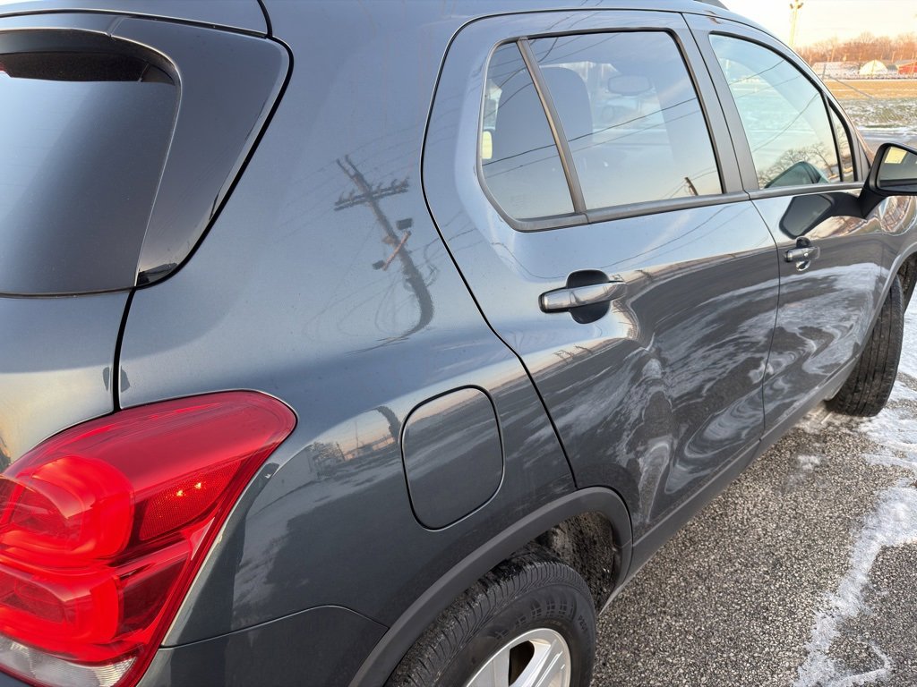 Used 2021 Chevrolet Trax LT w/ LT Convenience Package image 49