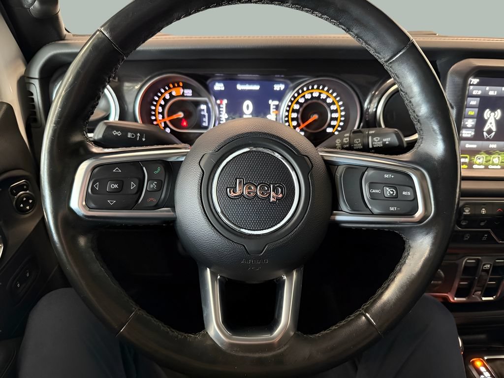 Used 2020 Jeep Wrangler Unlimited Sahara AWD/4WD image 22