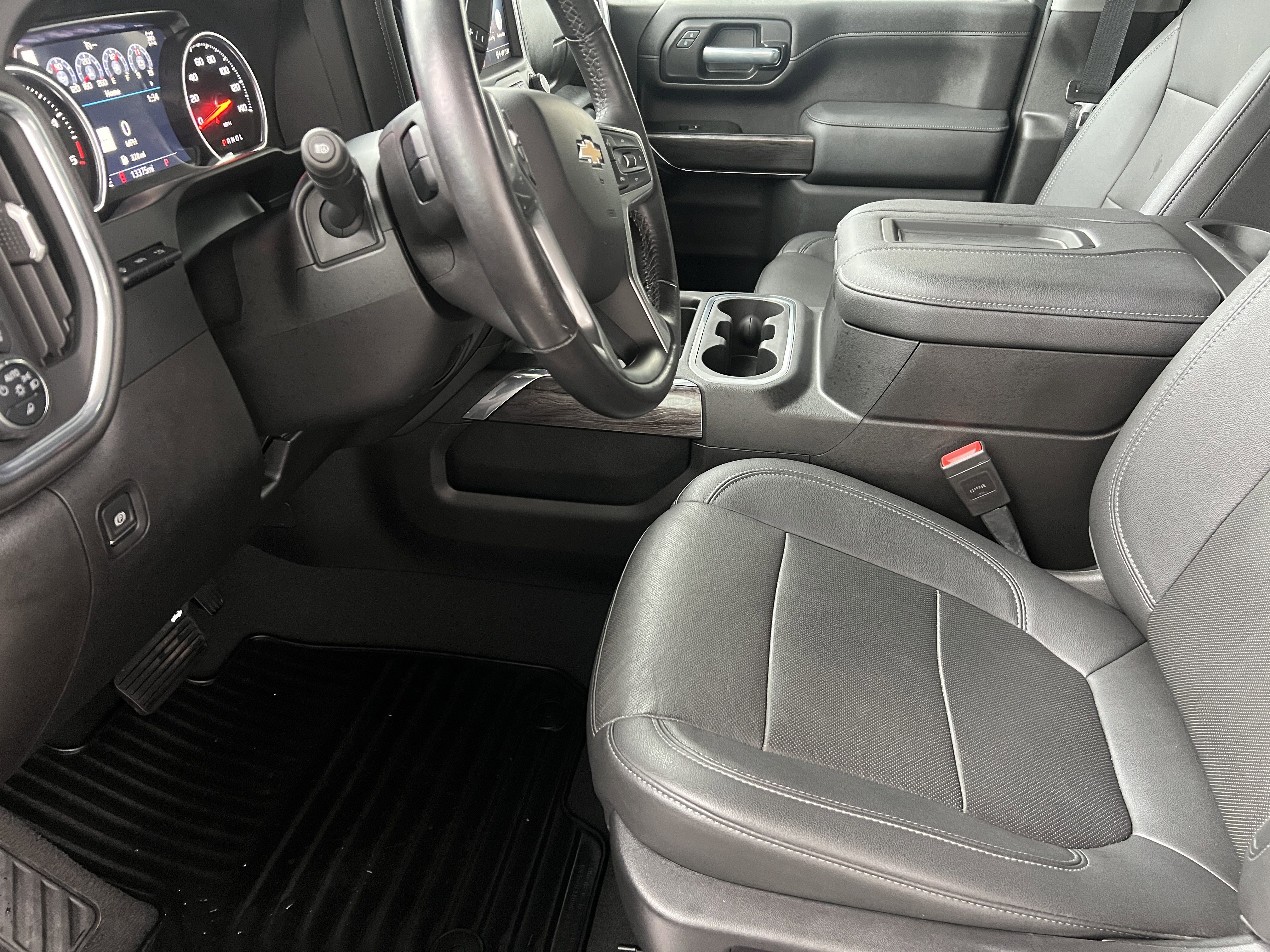 Used 2021 Chevrolet Silverado 3500 LTZ w/ LTZ Premium Package image 16