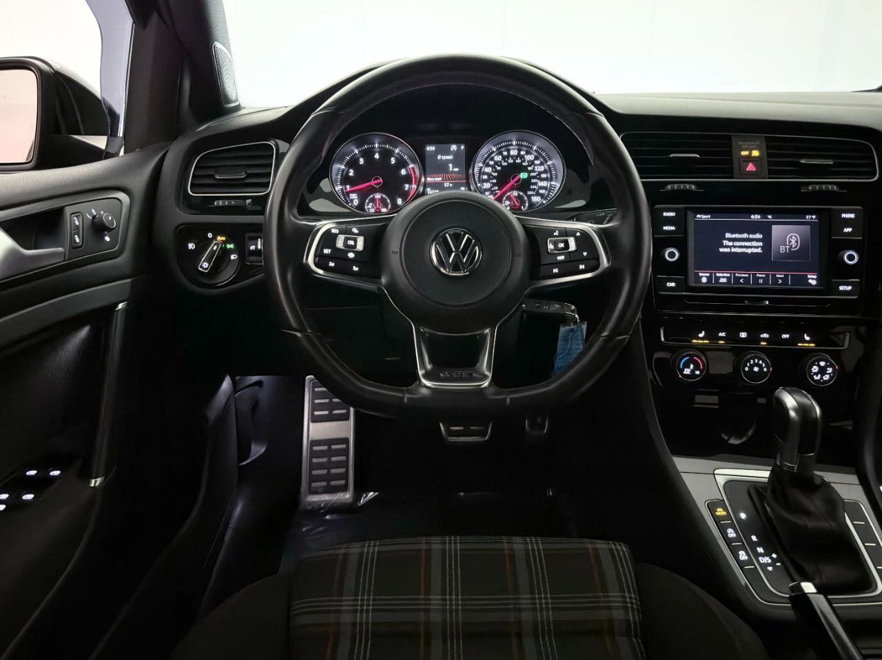 Used 2019 Volkswagen GTI SE FWD image 30