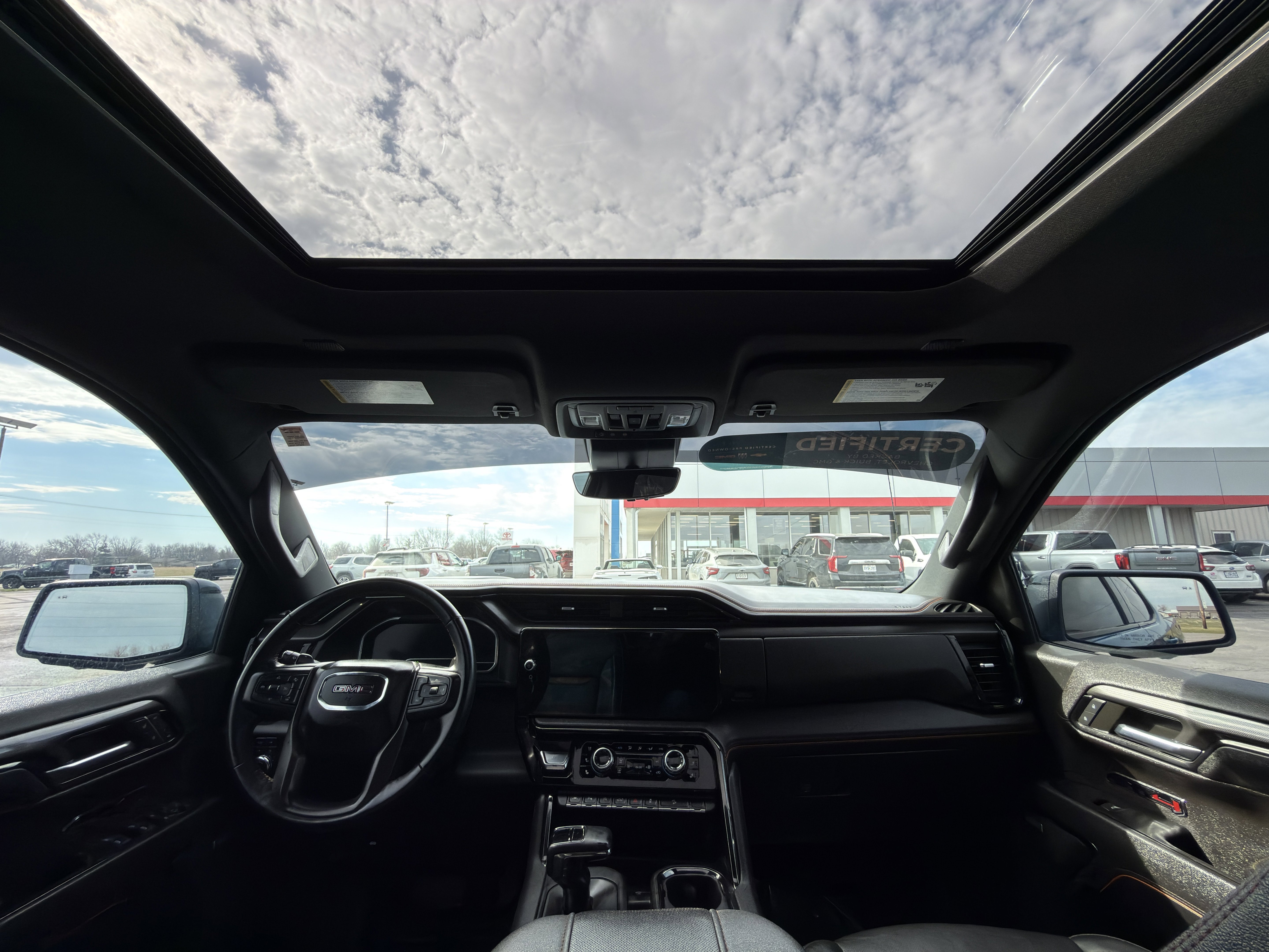 Certified 2023 GMC Sierra 1500 AT4 w/ Technology Package image 20