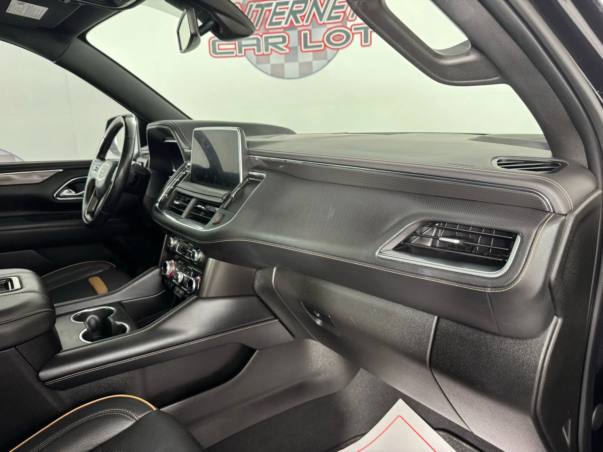 Used 2022 GMC Yukon AT4 image 12