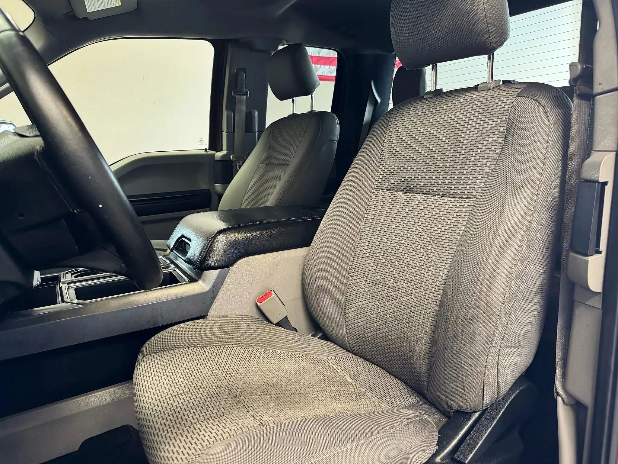 Used 2016 Ford F150 XLT w/ Equipment Group 301A Mid RWD image 11