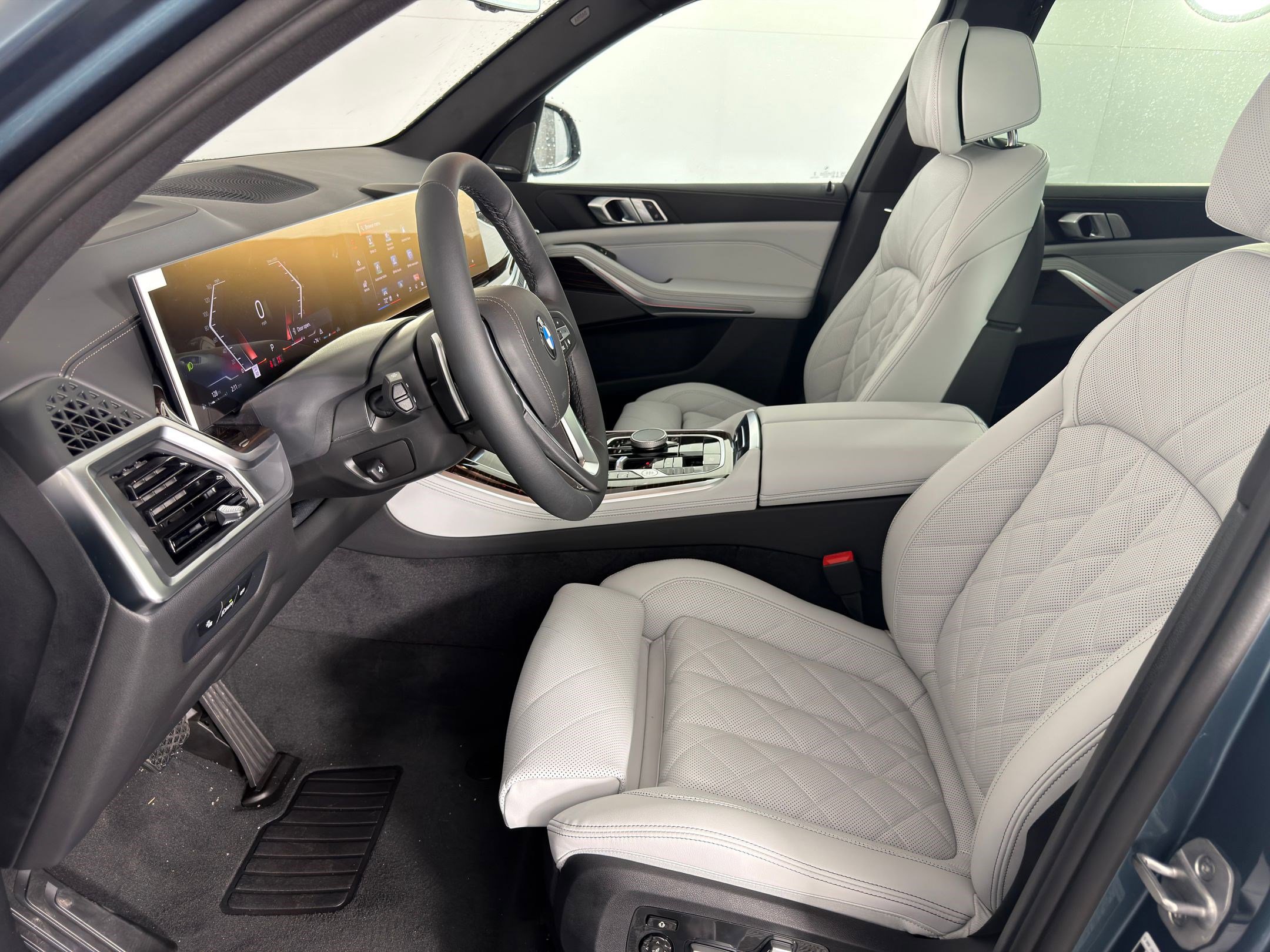 New 2026 BMW X5 sDrive40i w/ Climate Comfort Package image 5