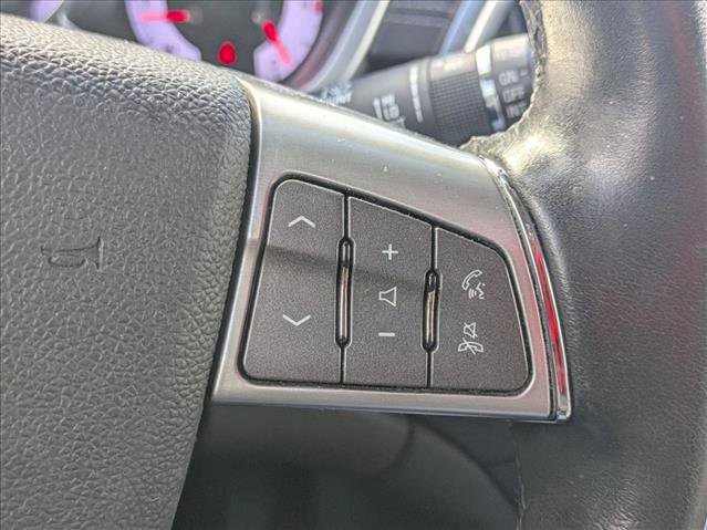 Used 2012 Cadillac SRX Luxury image 12