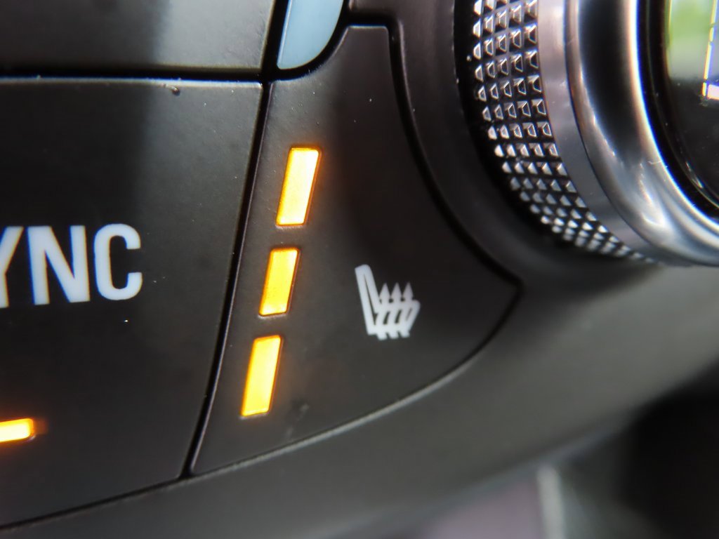 Used 2023 Chevrolet Traverse LT image 9