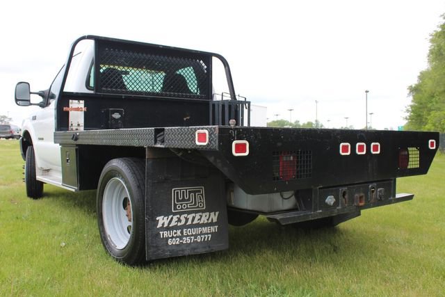 Used 2001 Ford F550 XL image 4