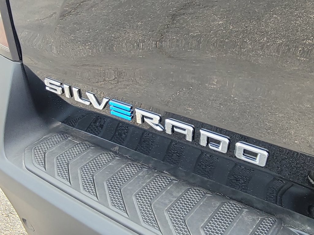 New 2026 Chevrolet Silverado EV LT AWD/4WD image 31
