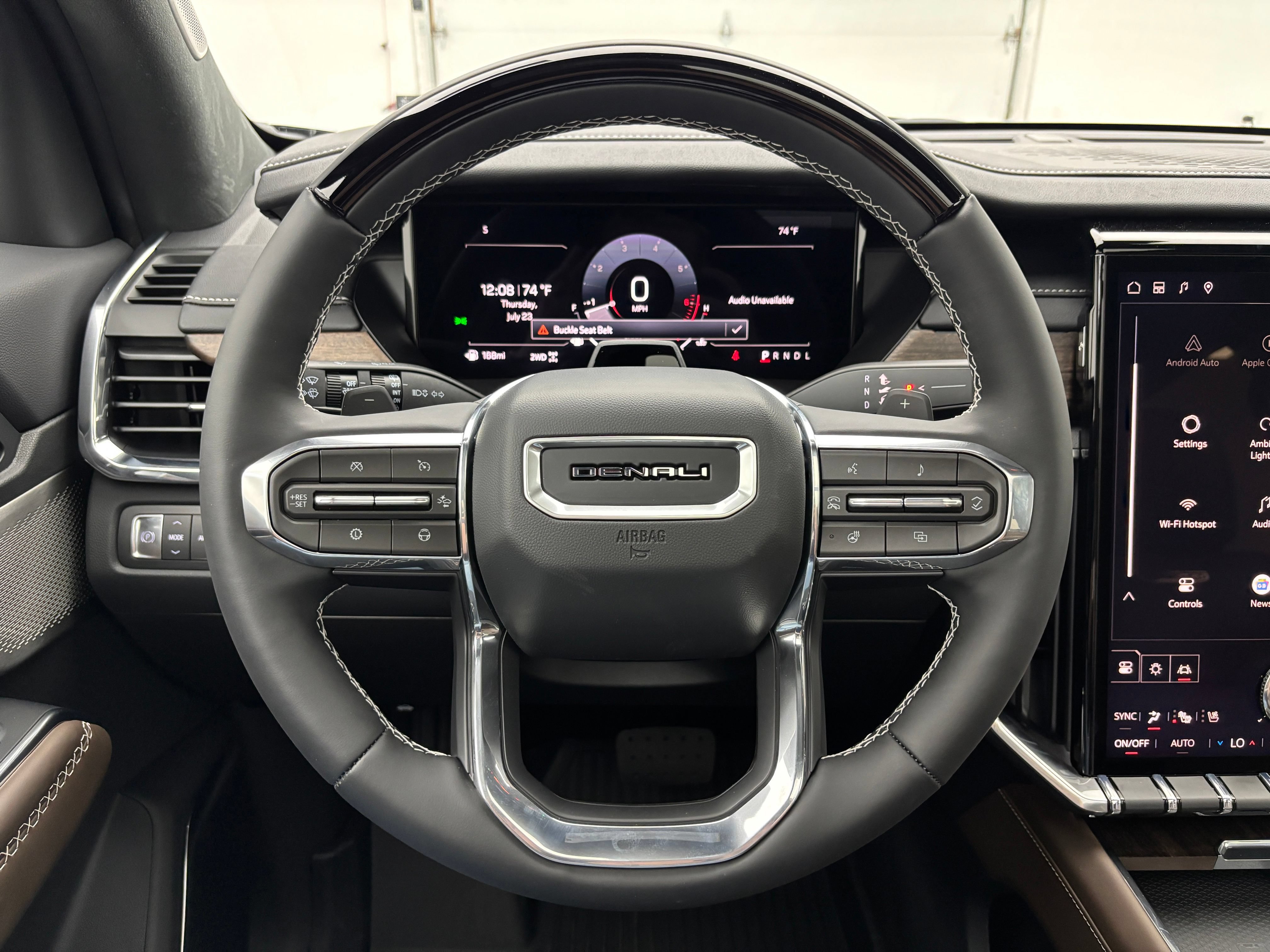 New 2026 GMC Acadia Denali Ultimate w/ LPO, Floor Liner Package AWD/4WD image 23