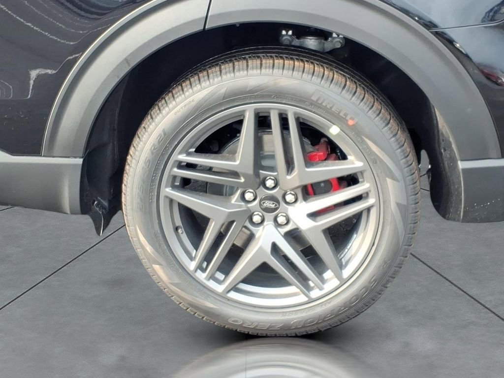 New 2026 Ford Explorer ST image 4