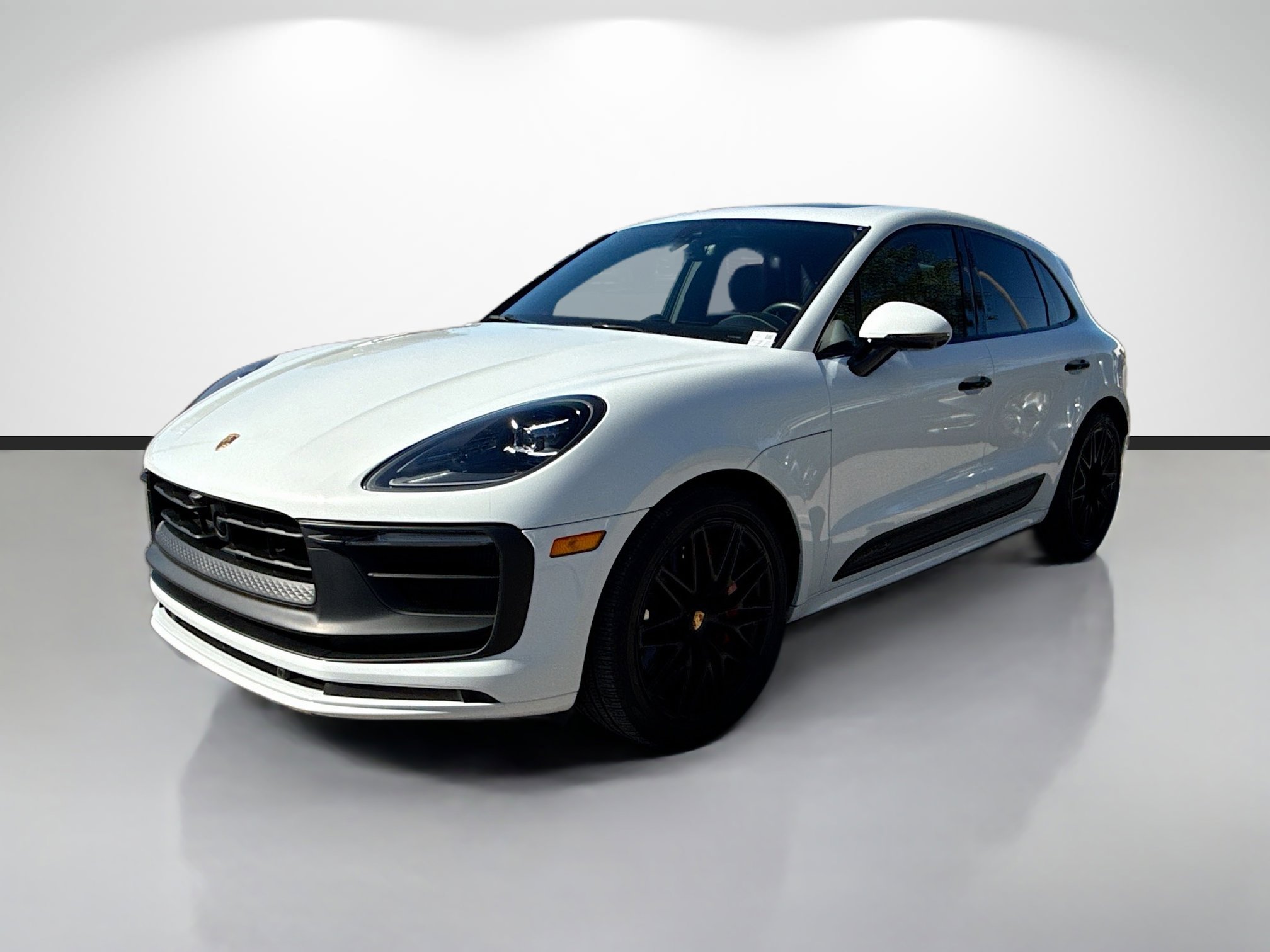 Used 2024 Porsche Macan GTS image 7