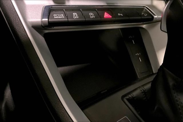 Certified 2022 Audi Q3 2.0T Premium w/ Convenience Package image 33