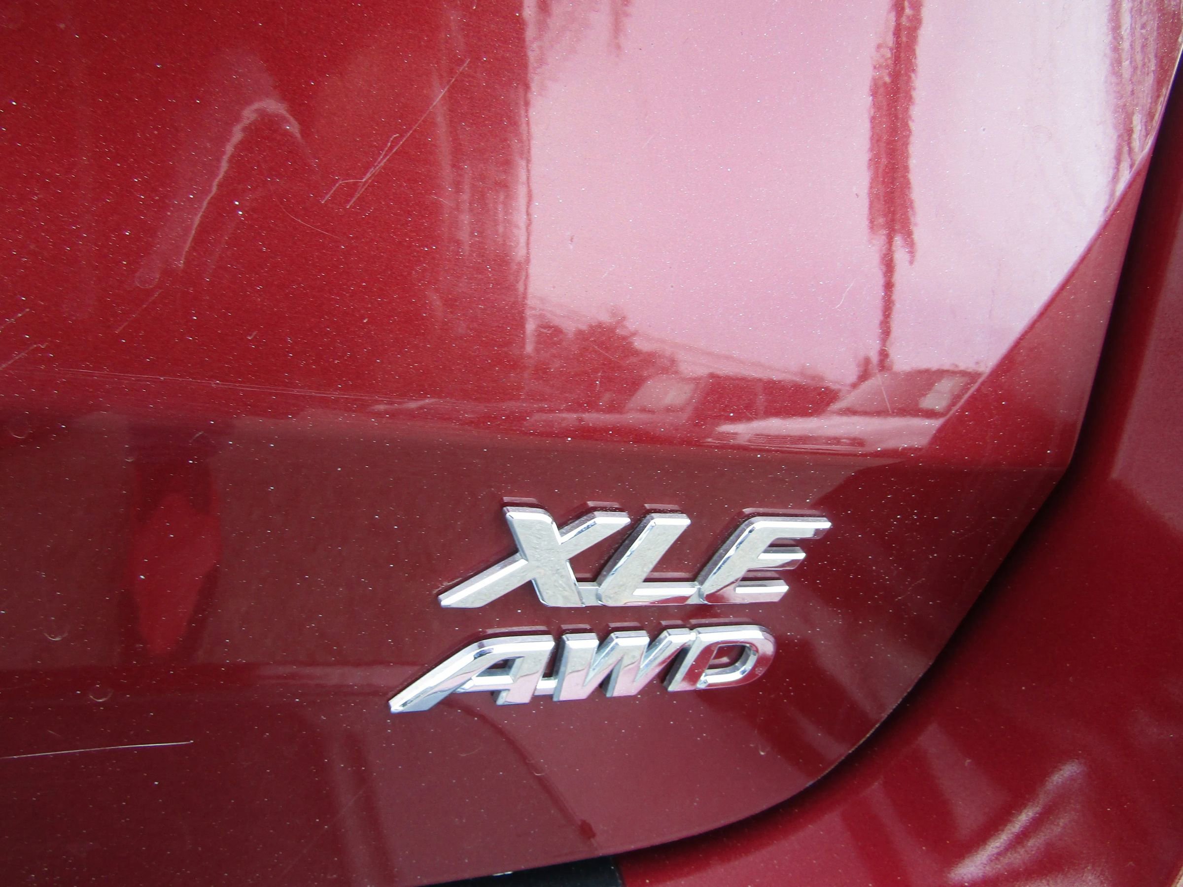 Used 2015 Toyota Sienna XLE w/ XLE Navigation Package image 13