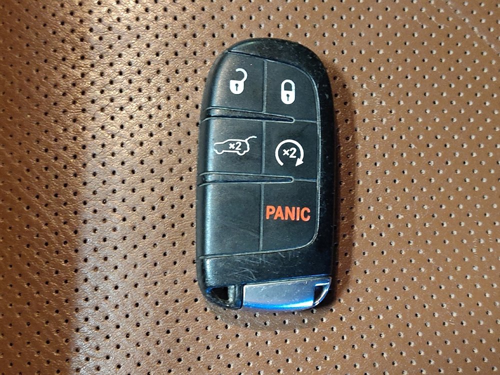 Used 2018 Jeep Grand Cherokee Summit w/ Platinum Series Group image 32