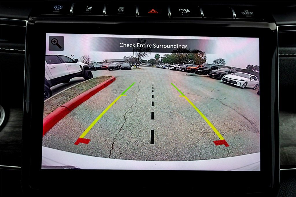 Used 2023 Jeep Grand Cherokee Overland image 24