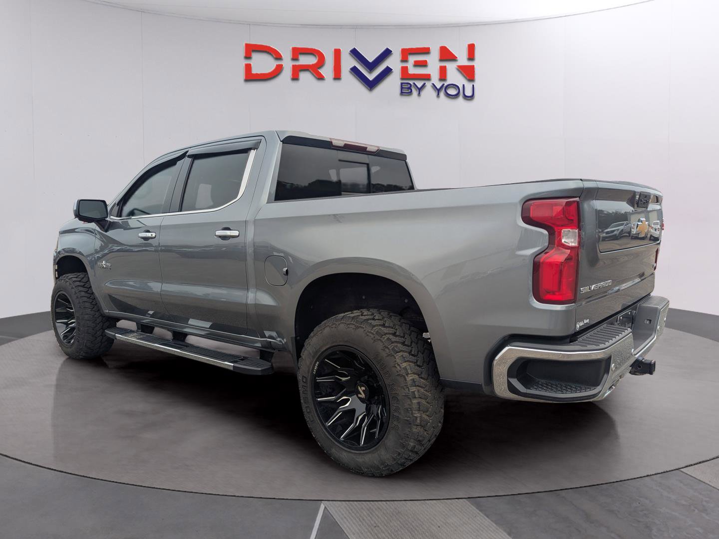 Used 2021 Chevrolet Silverado 1500 LTZ image 3