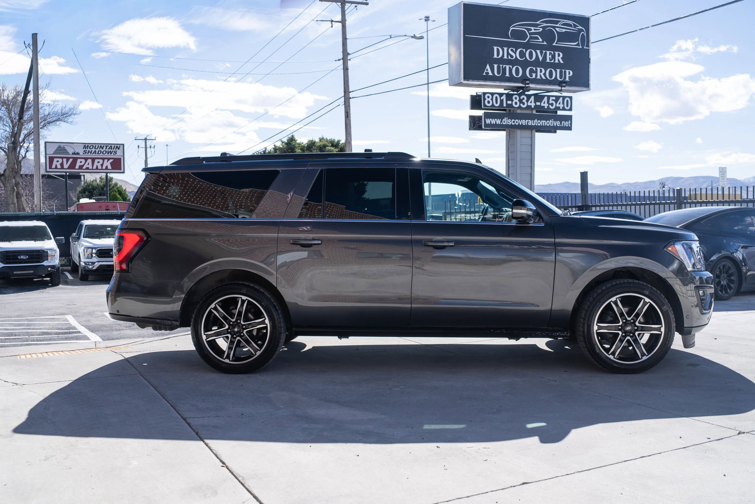Used 2021 Ford Expedition Max Limited AWD/4WD image 9