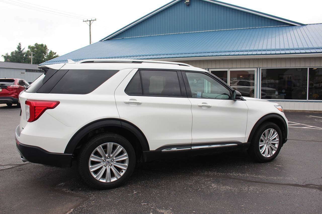 Used 2024 Ford Explorer Limited w/ Limited Technology Package AWD/4WD image 4