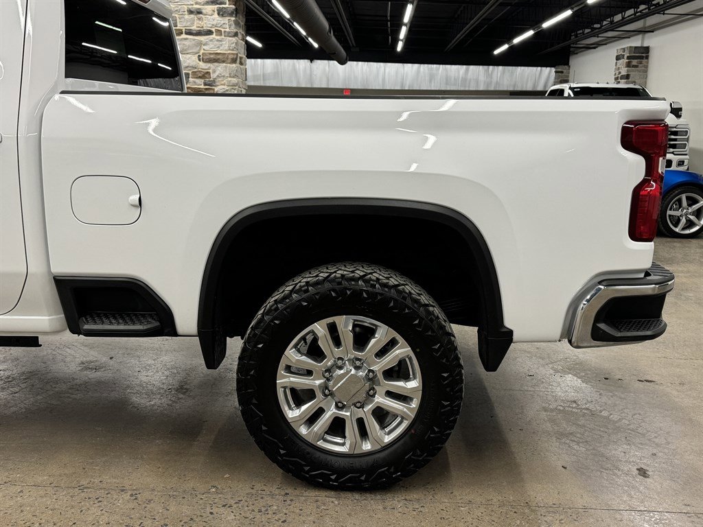Used 2024 Chevrolet Silverado 2500 LT w/ All Star Edition image 8