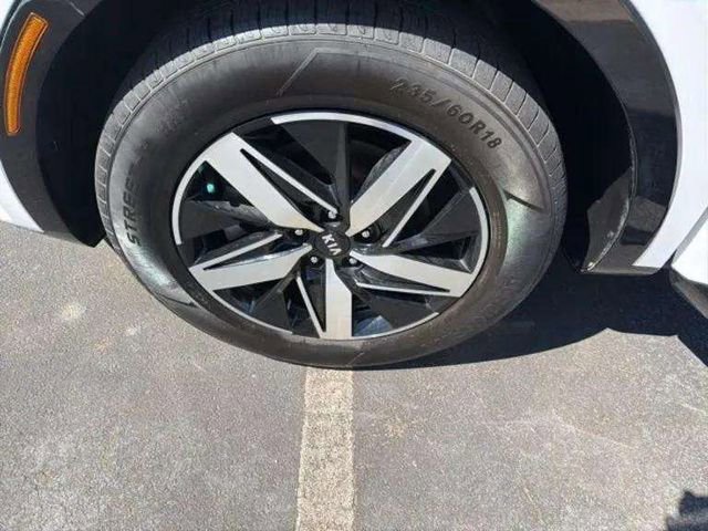 Used 2021 Kia Sorento S image 31