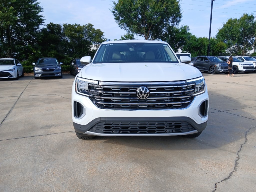 New 2026 Volkswagen Atlas SEL AWD/4WD image 2