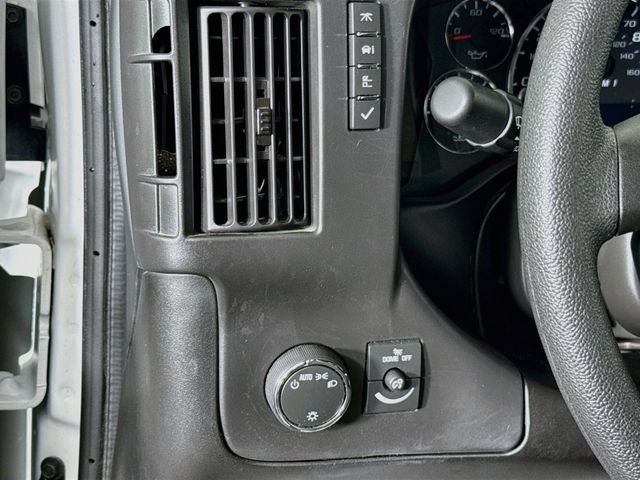Used 2024 Chevrolet Express 3500 LT w/ LT Preferred Equipment Group RWD image 10