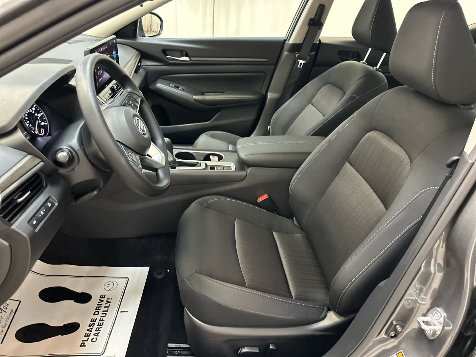 New 2025 Nissan Altima 2.5 SV AWD/4WD image 4
