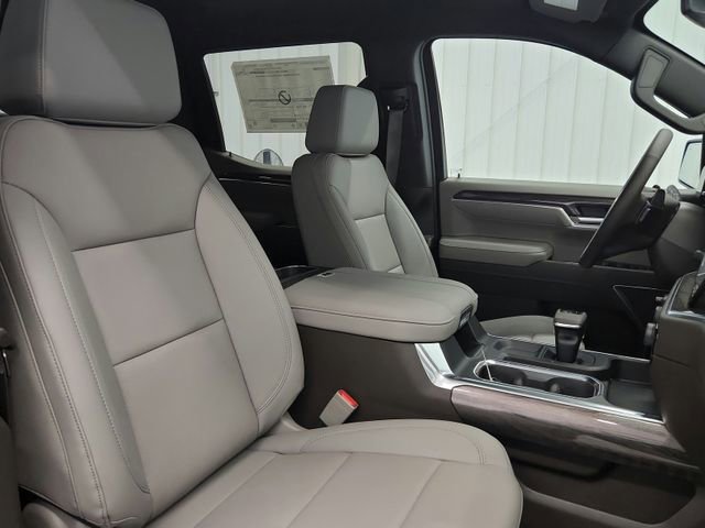 New 2026 Chevrolet Silverado 1500 LTZ w/ LPO, Dark Essentials Package image 32