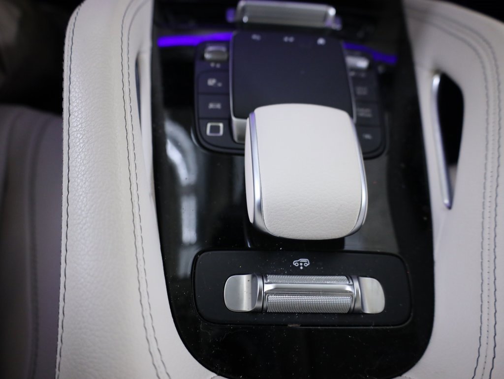 Used 2025 Mercedes-Benz GLS 450 4MATIC image 24