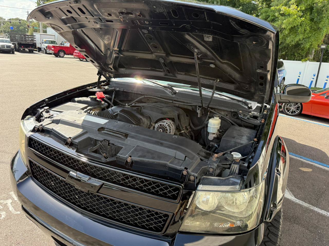 Used 2011 Chevrolet Avalanche LTZ AWD/4WD image 20
