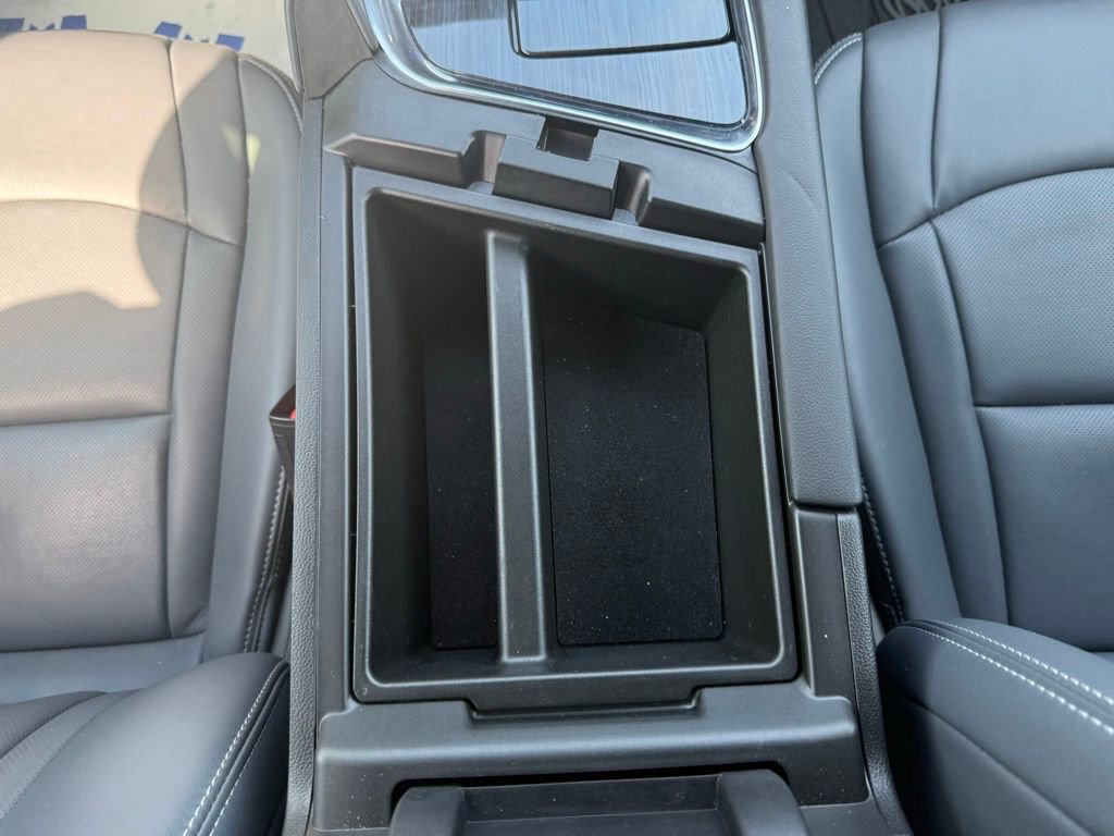 Used 2024 Buick Enclave Essence FWD image 26