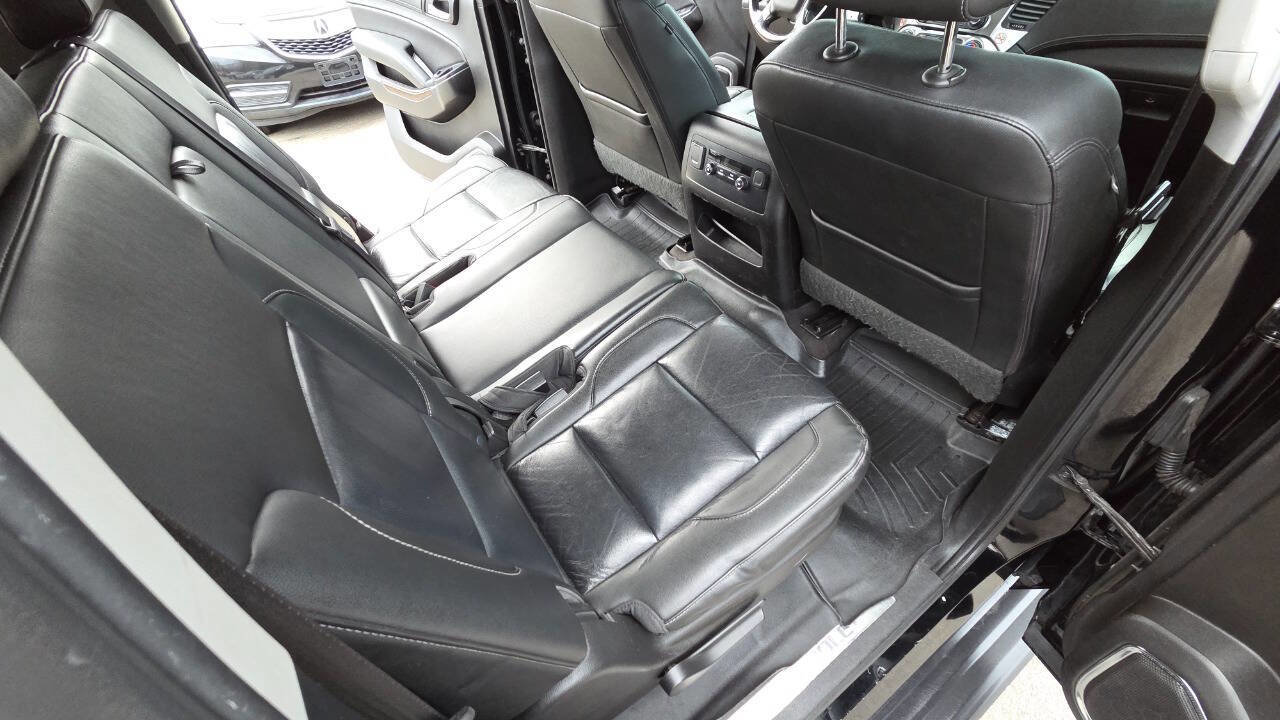 Used 2019 Chevrolet Suburban LT AWD/4WD image 40