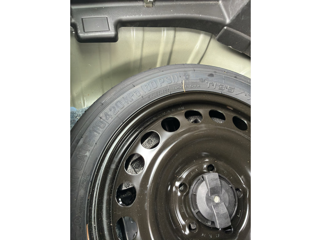 Used 2024 Chevrolet Equinox LS w/ LS Convenience Package FWD image 40